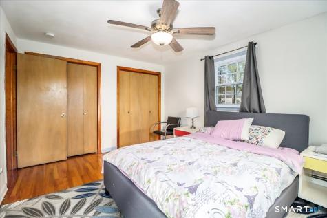 16 Chestnut Drive Derby CT 06418