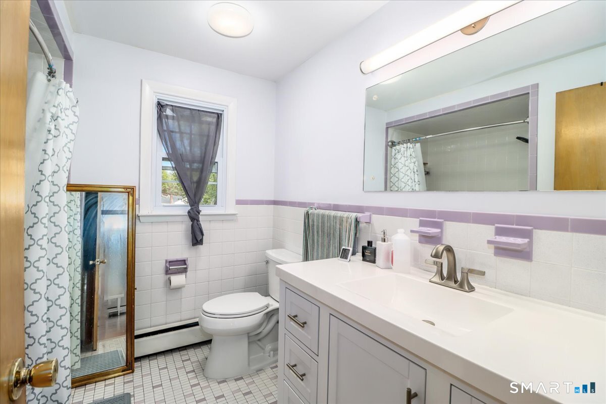 16 Chestnut Drive Derby CT 06418