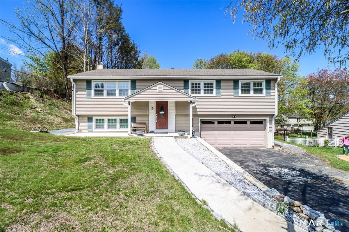 16 Chestnut Drive Derby CT 06418