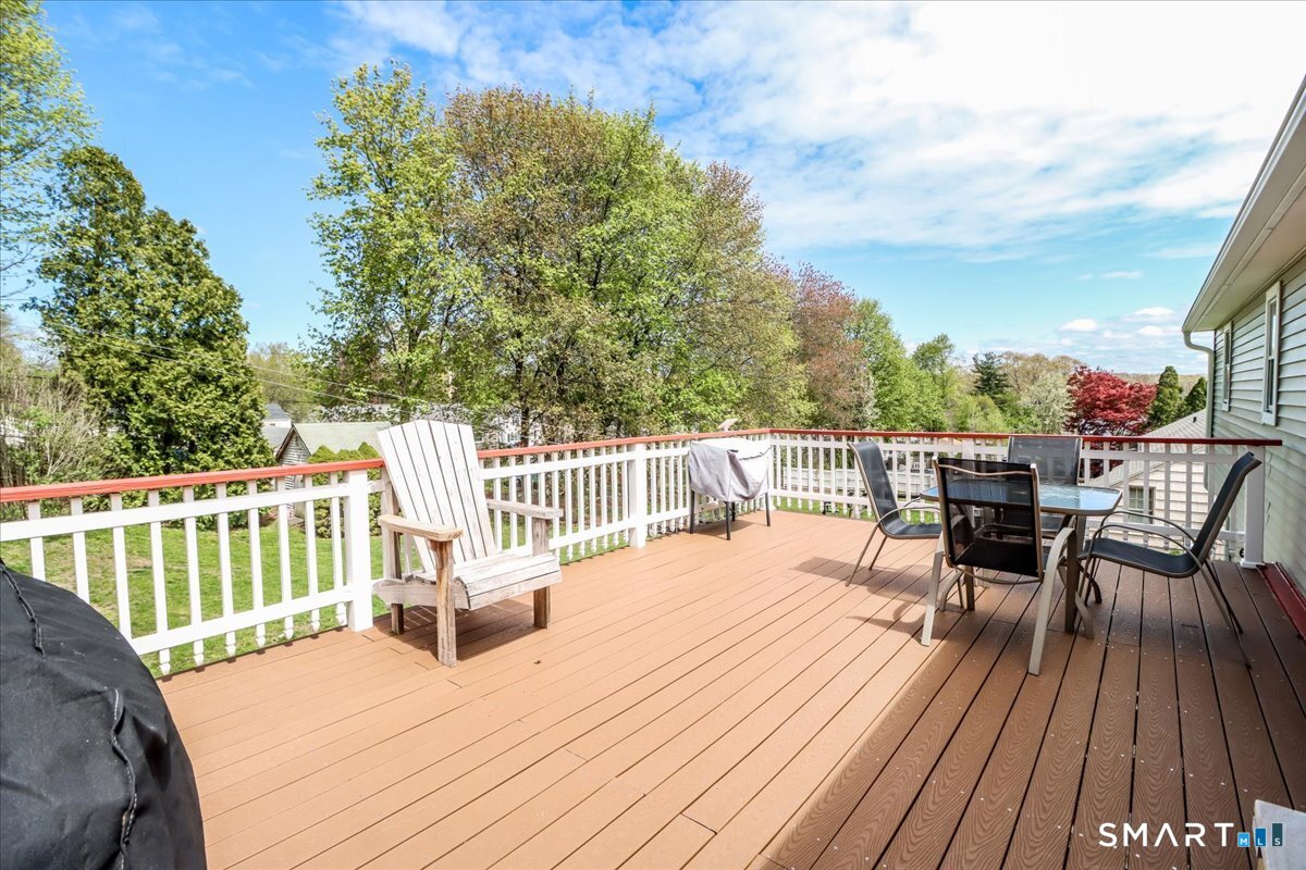 16 Chestnut Drive Derby CT 06418
