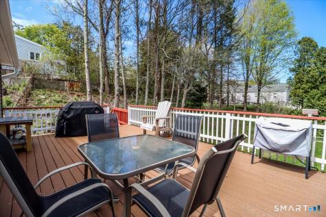 16 Chestnut Drive Derby CT 06418