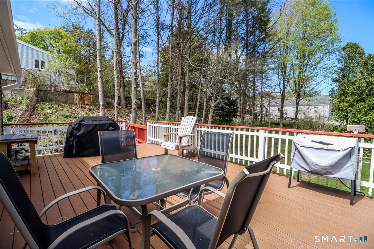 16 Chestnut Drive Derby CT 06418