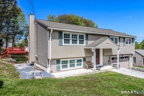 16 Chestnut Drive Derby CT 06418