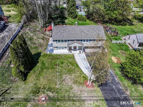 16 Chestnut Drive Derby CT 06418