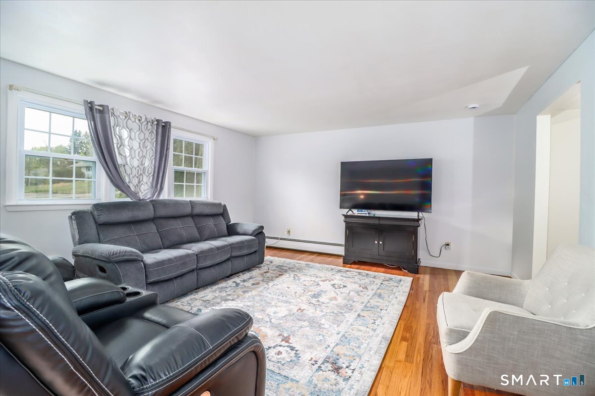 16 Chestnut Drive Derby CT 06418