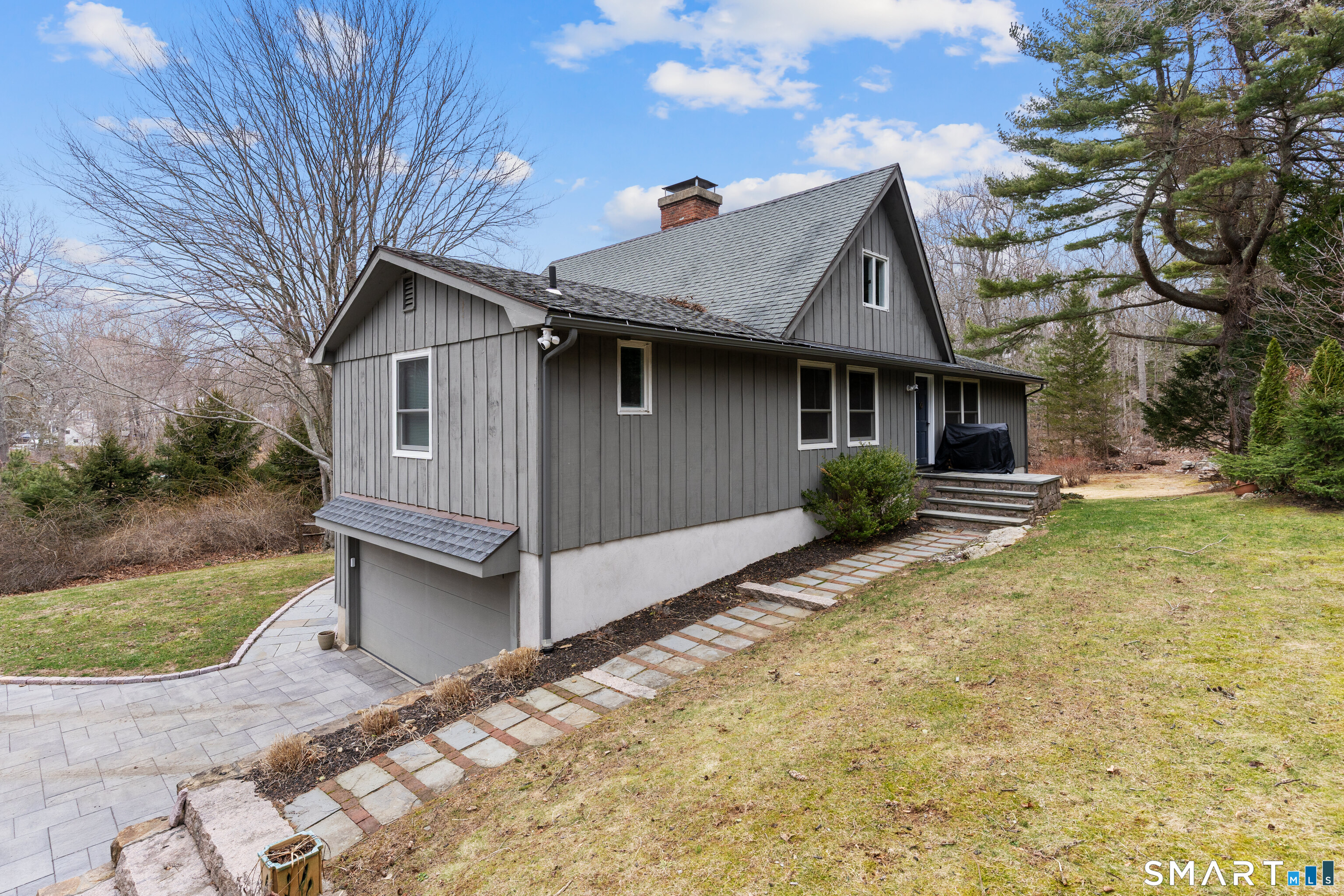 34 Squaw Brook Road Branford CT 06405