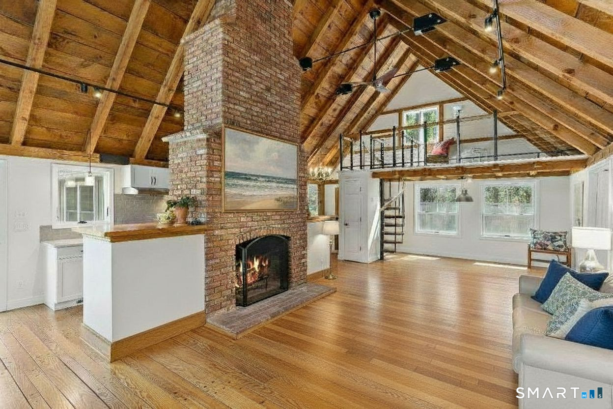 34 Squaw Brook Road Branford CT 06405