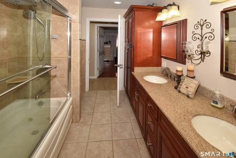 49 Green Manor Avenue Windsor CT 06095