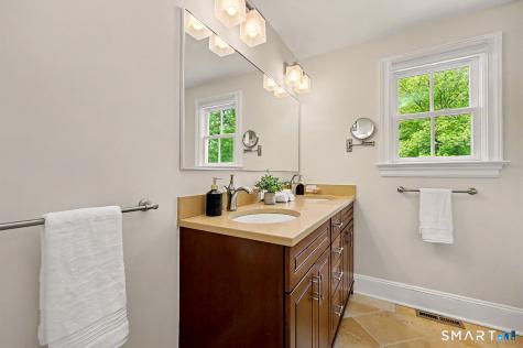 324 Jennie Lane Fairfield CT 06824