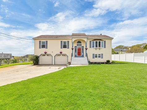 29 Washington Drive Groton CT 06340