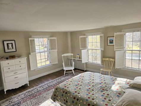 28 School Street Woodbury CT 06798