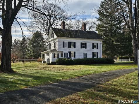 28 School Street Woodbury CT 06798
