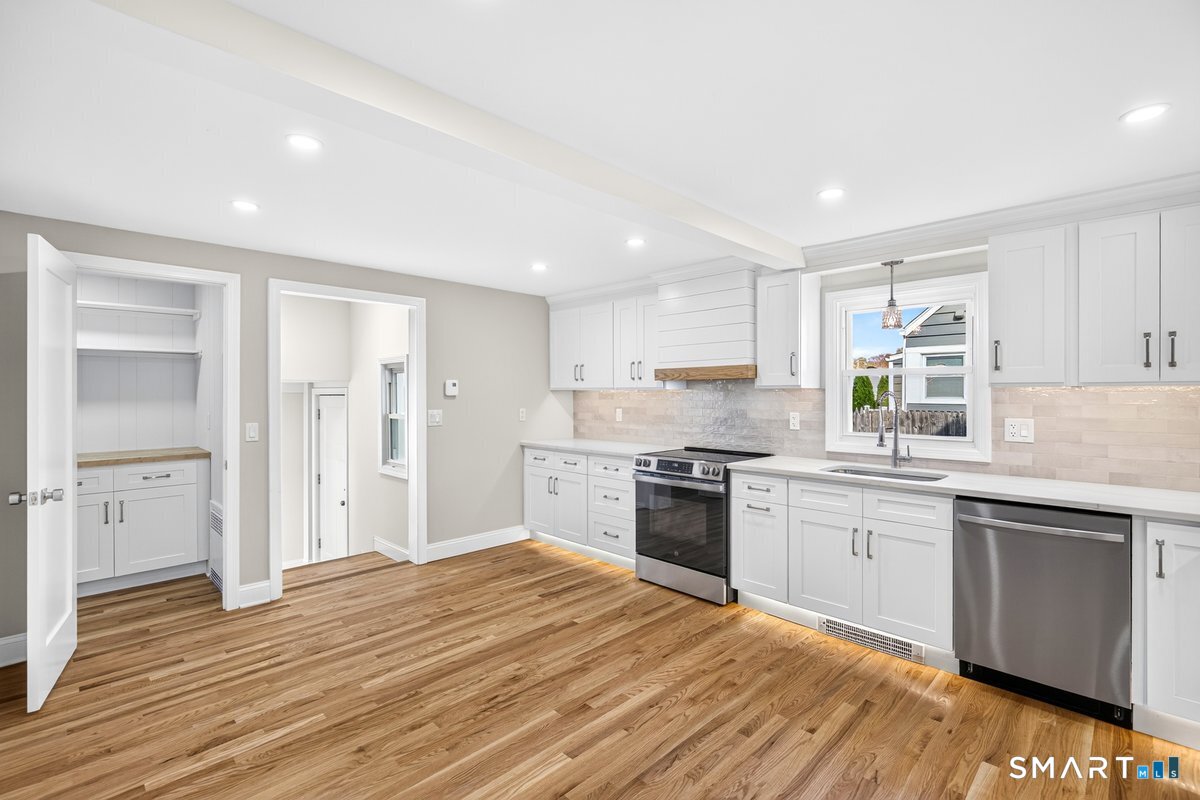 106 Moritz Place Fairfield CT 06824