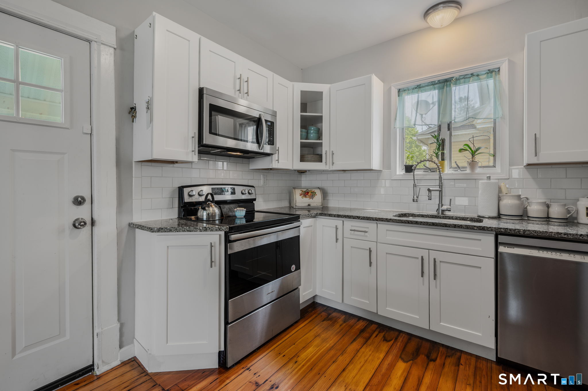 53 Gorton Street New London CT 06320