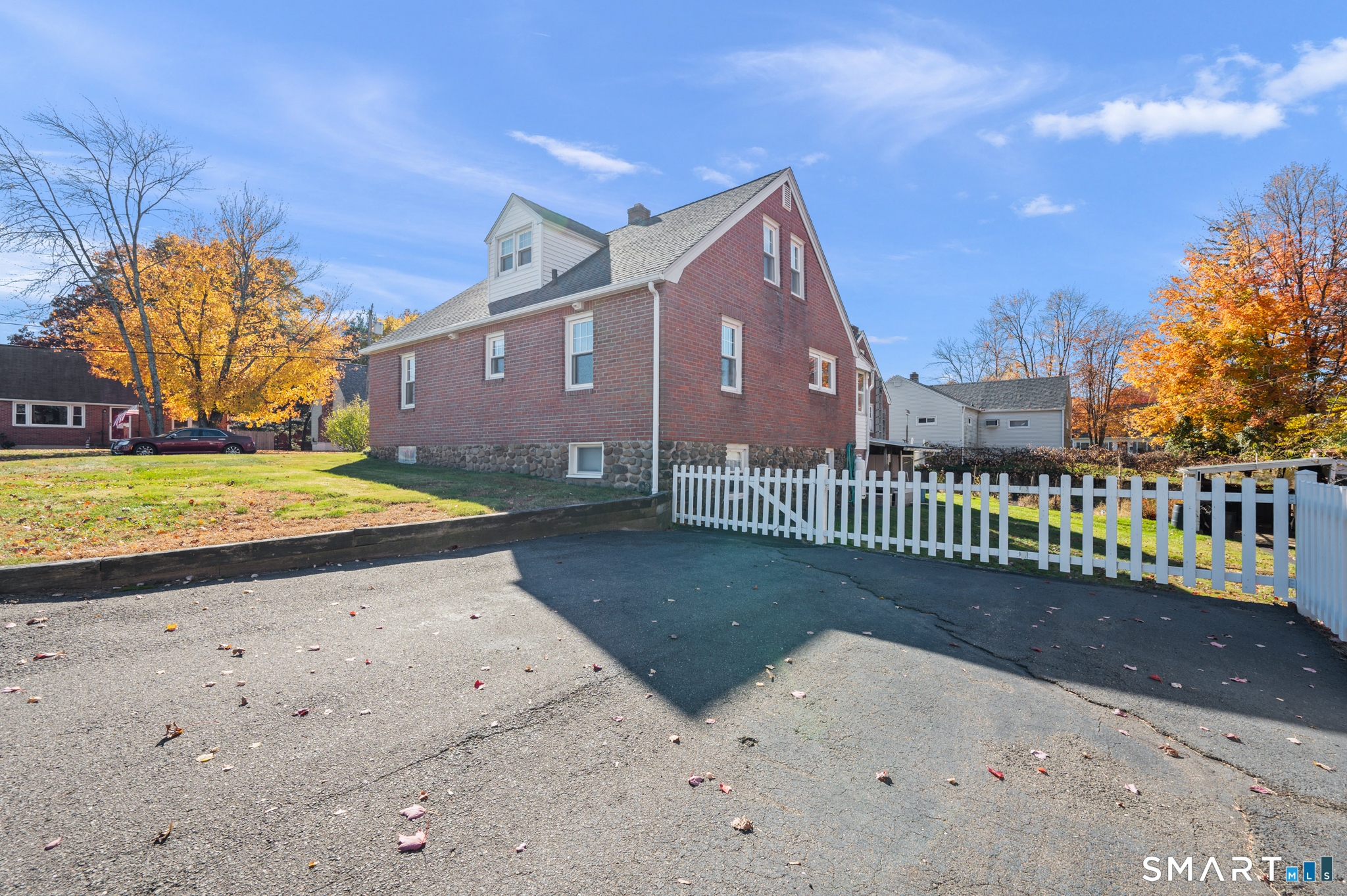 86 Sycamore Street Bristol CT 06010