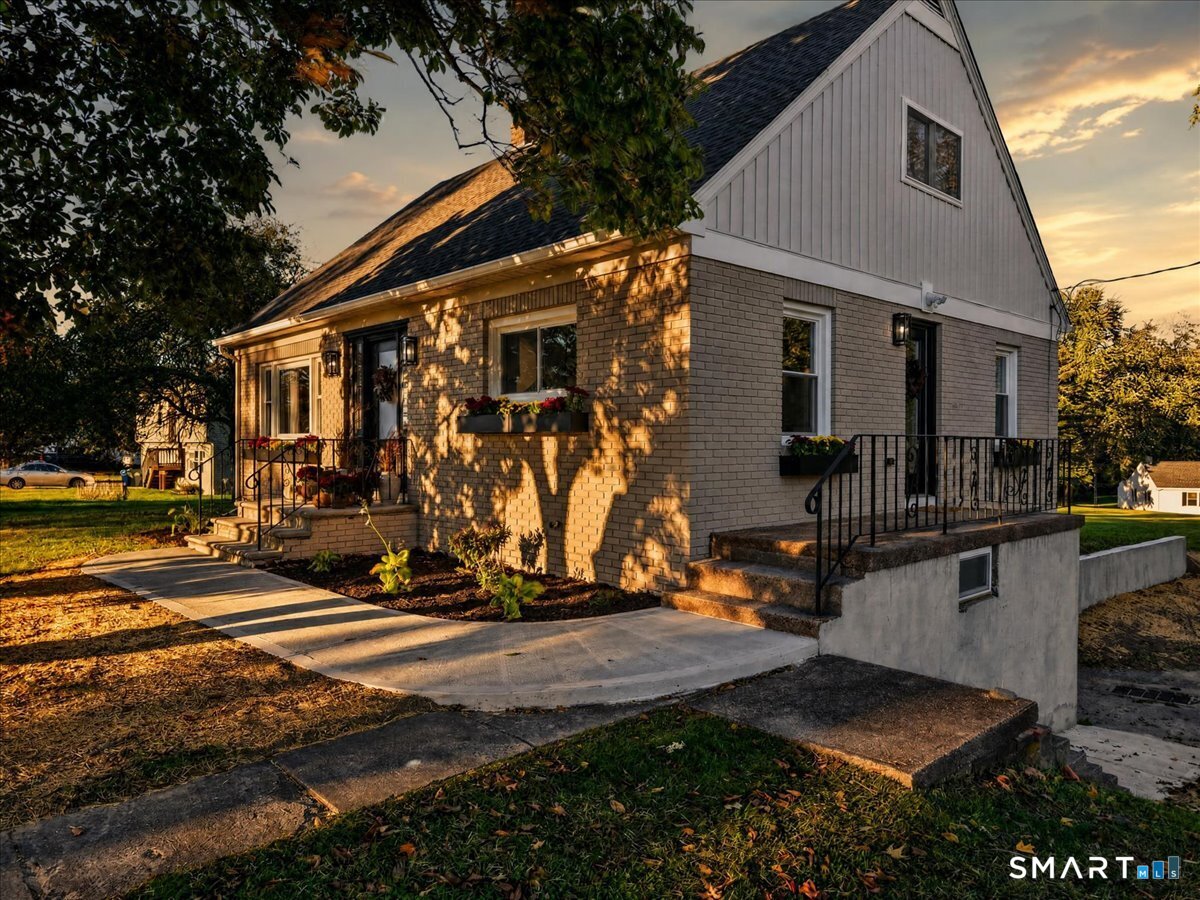 15 Lawler Lane Norwich CT 06360