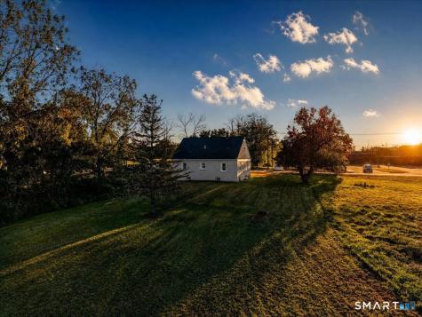 15 Lawler Lane Norwich CT 06360