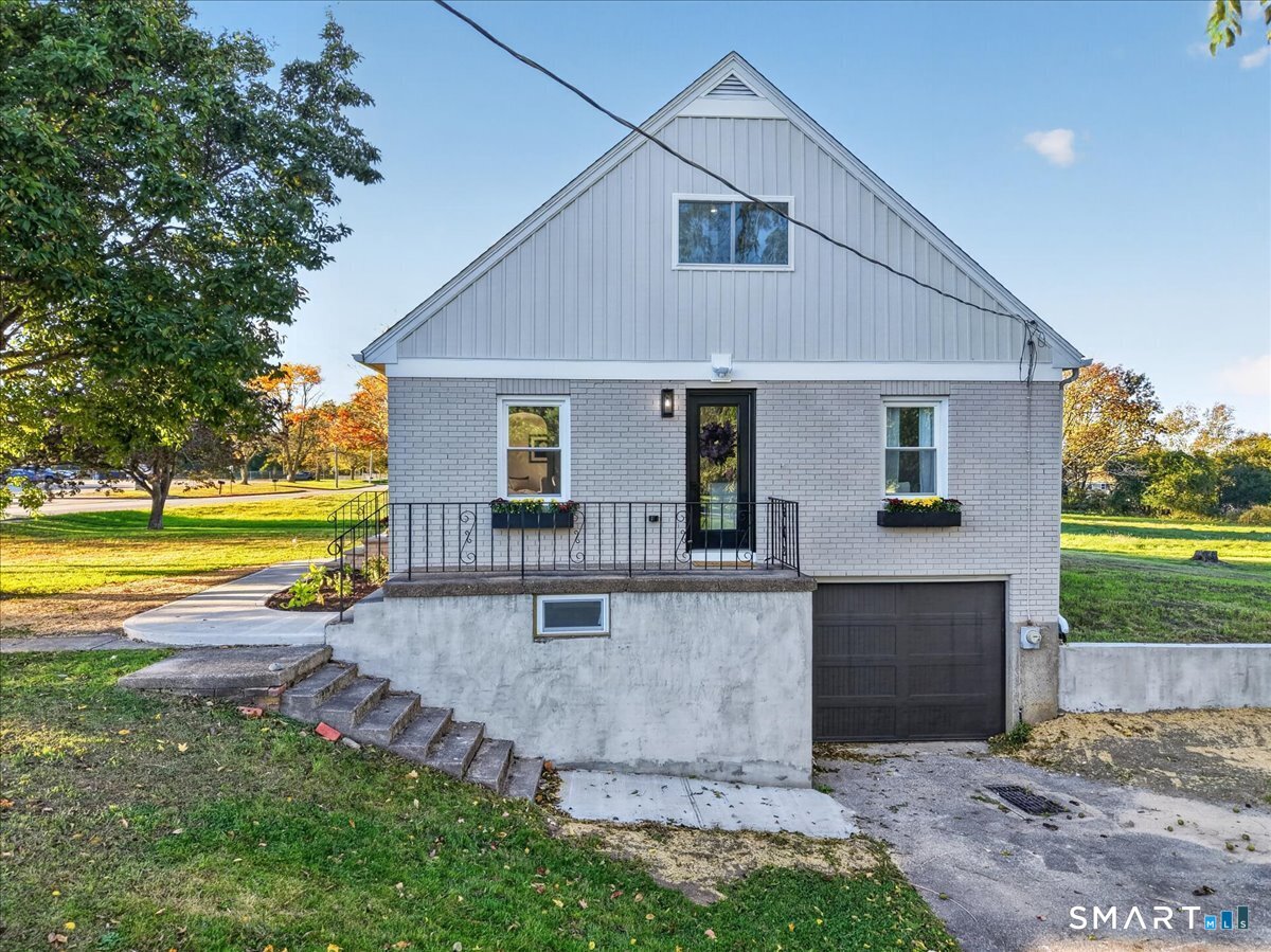 15 Lawler Lane Norwich CT 06360
