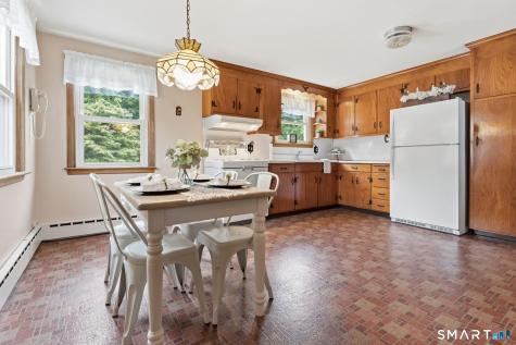 87 Lewis Street Middletown CT 06457