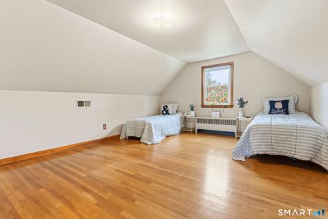87 Lewis Street Middletown CT 06457