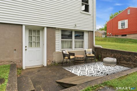 87 Lewis Street Middletown CT 06457