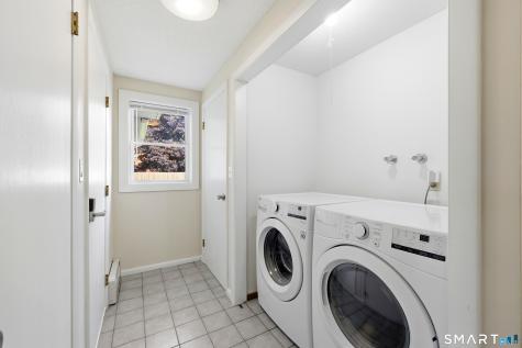 206 Hartford Avenue East Granby CT 06026