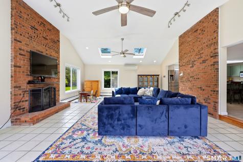 206 Hartford Avenue East Granby CT 06026