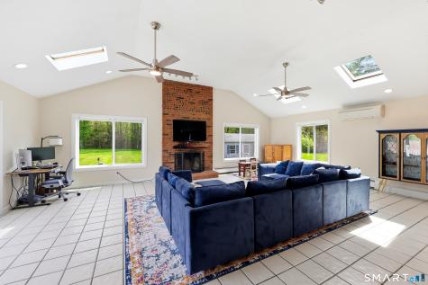 206 Hartford Avenue East Granby CT 06026