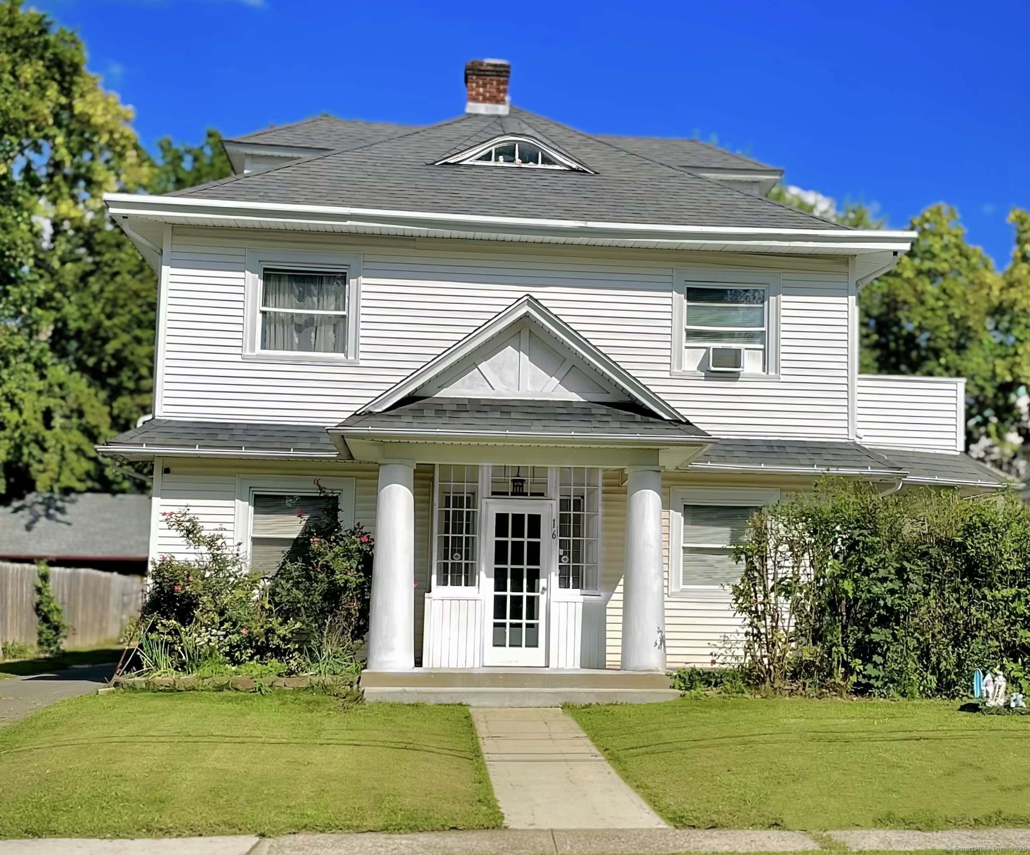 16 Lilley Road West Hartford CT 06119