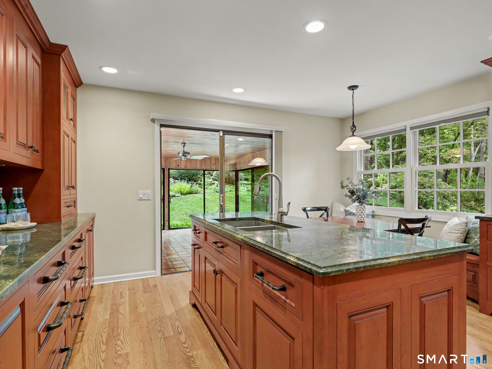 48 Chestnut Hill Lane Stamford CT 06903