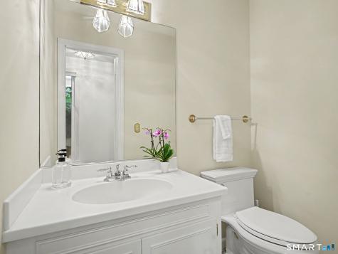48 Chestnut Hill Lane Stamford CT 06903