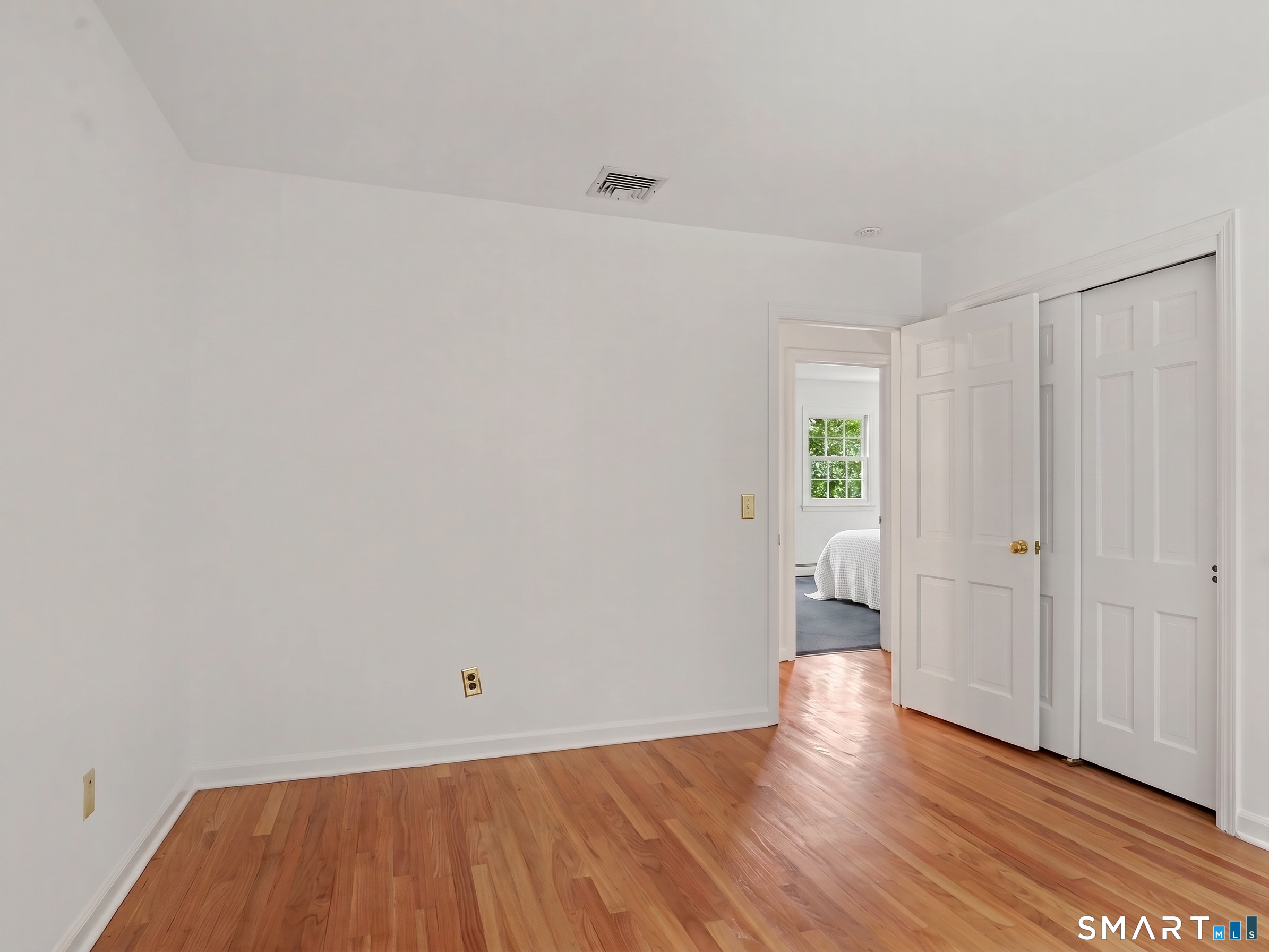 48 Chestnut Hill Lane Stamford CT 06903