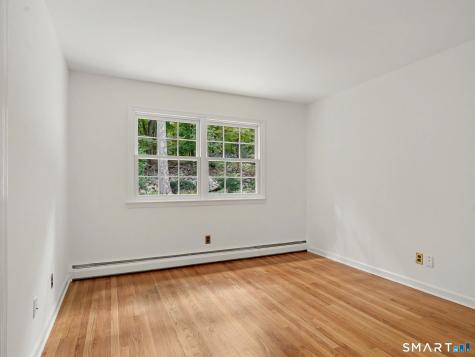 48 Chestnut Hill Lane Stamford CT 06903