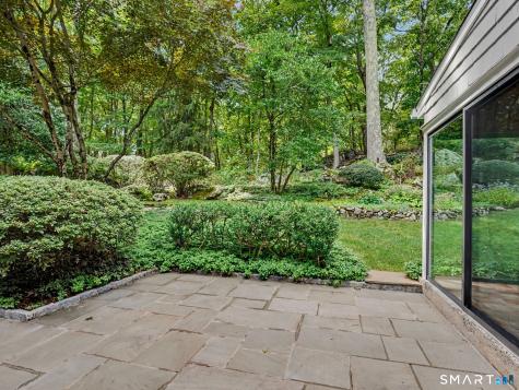 48 Chestnut Hill Lane Stamford CT 06903