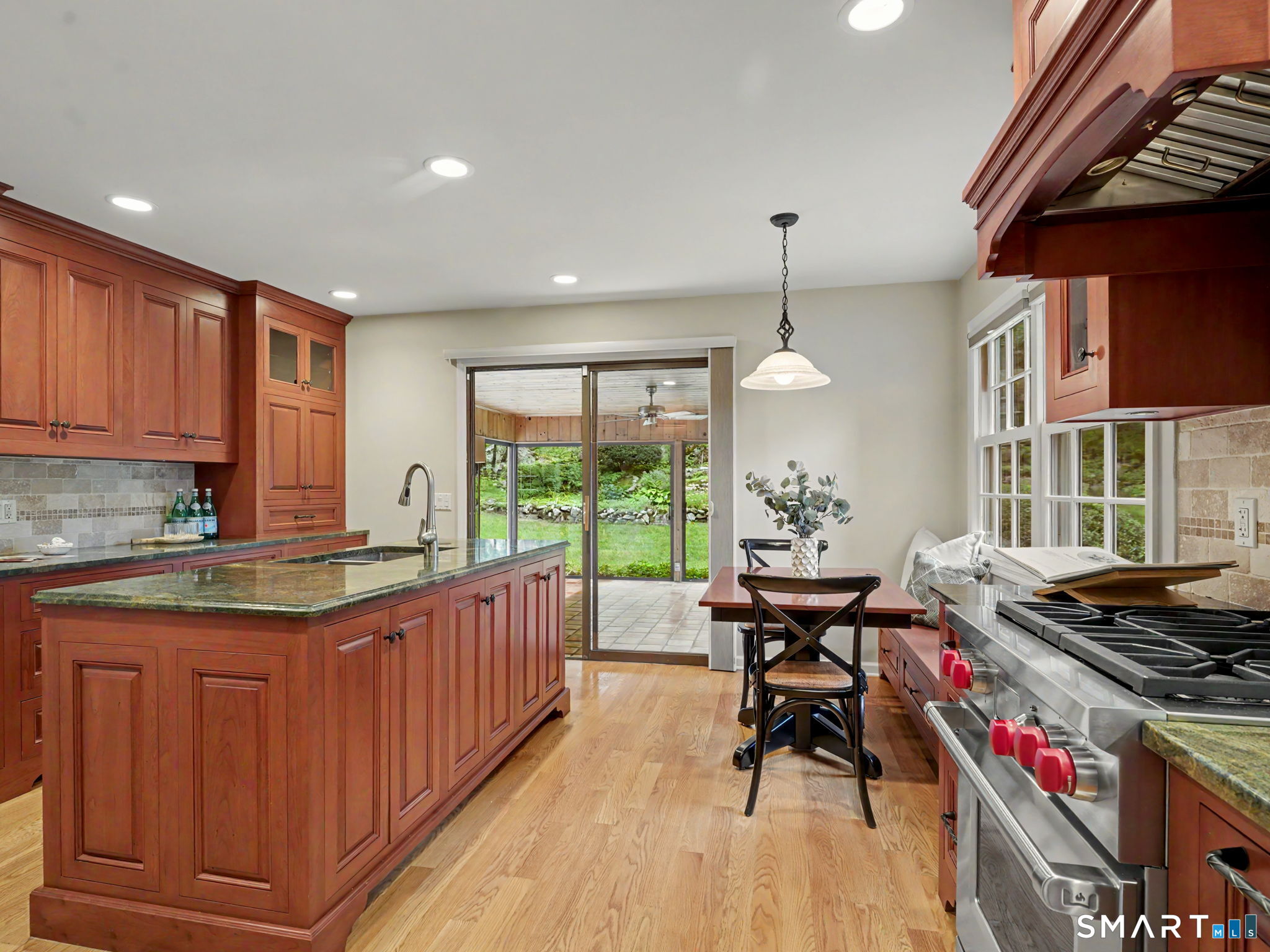 48 Chestnut Hill Lane Stamford CT 06903