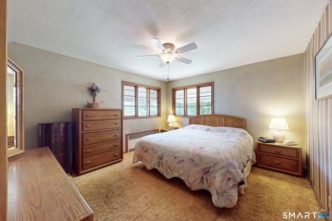 31 Holly Street Waterbury CT 06706