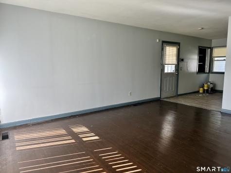 118 Bradley Terrace Derby CT 06418