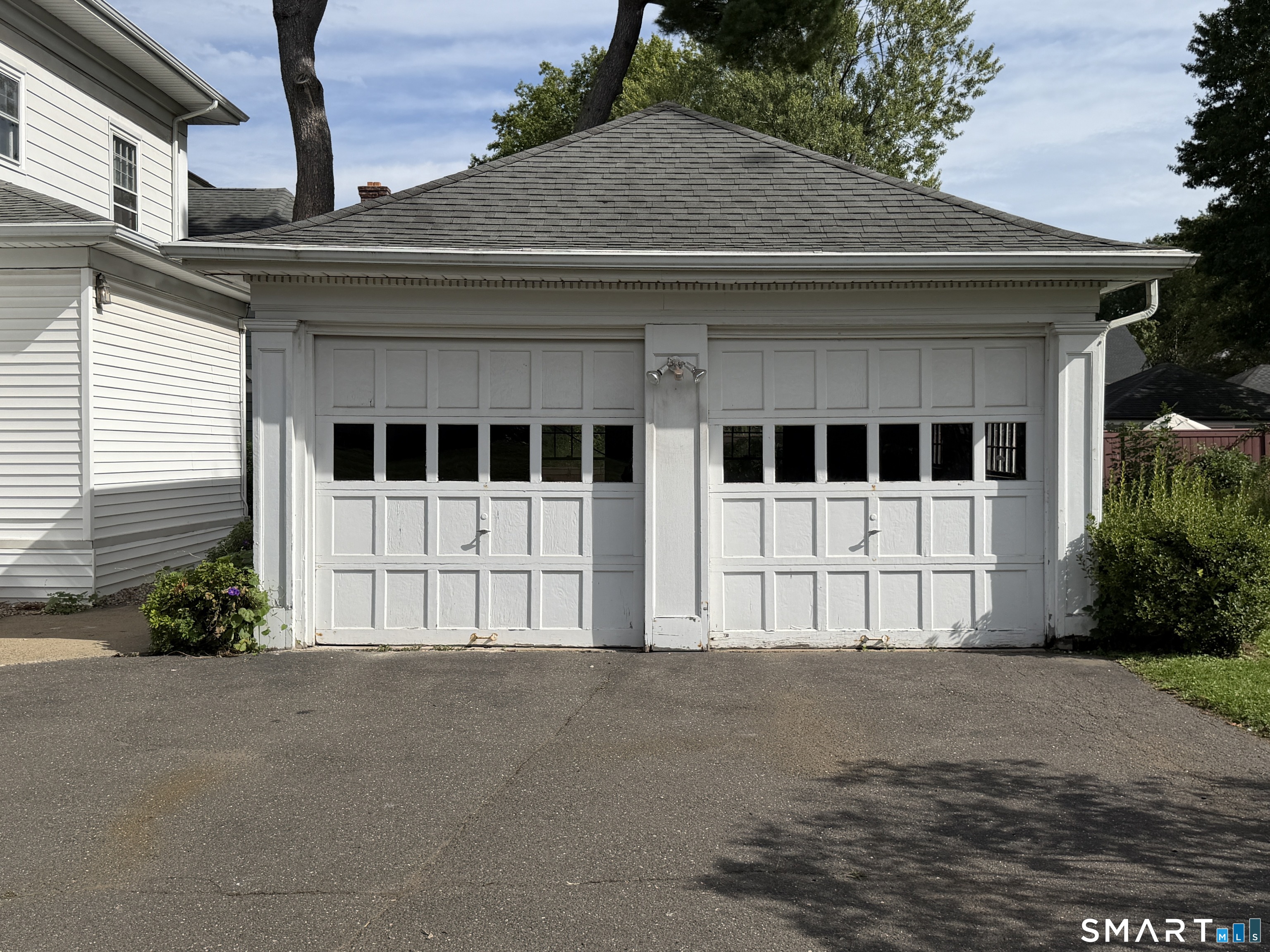 145 Elizabeth Street Hartford CT 06105