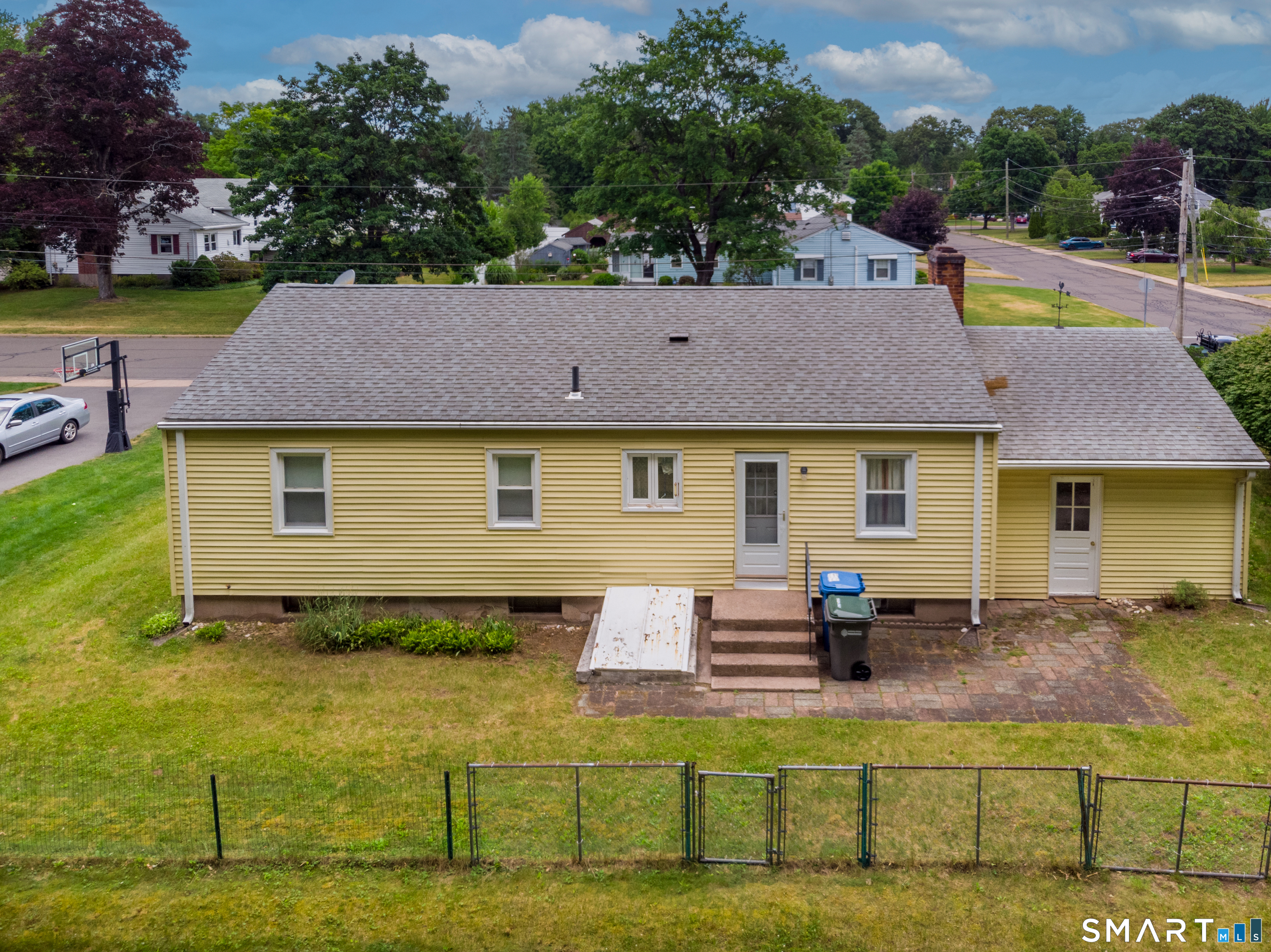 54 Woodhill Road Manchester CT 06042