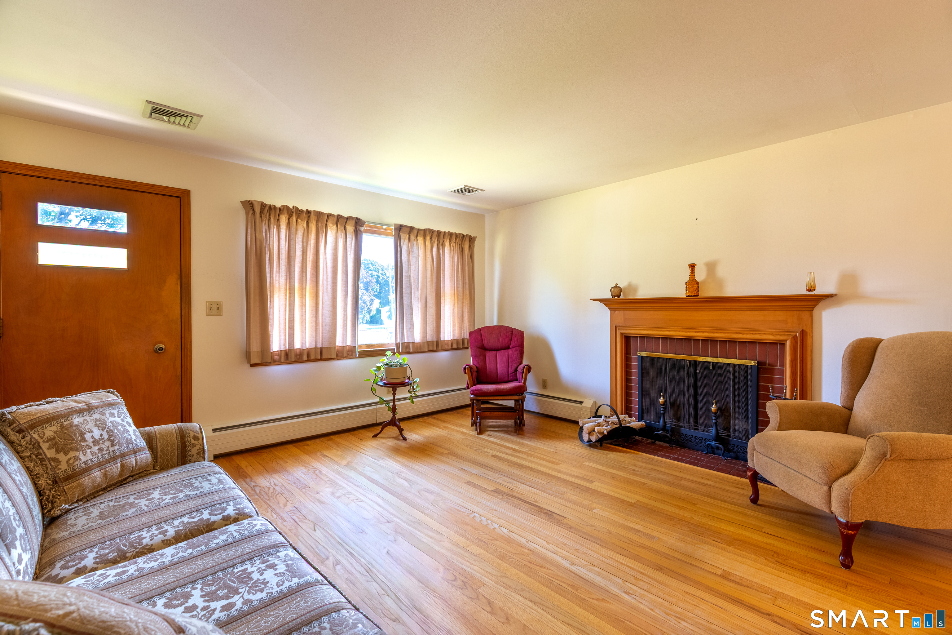 54 Woodhill Road Manchester CT 06042