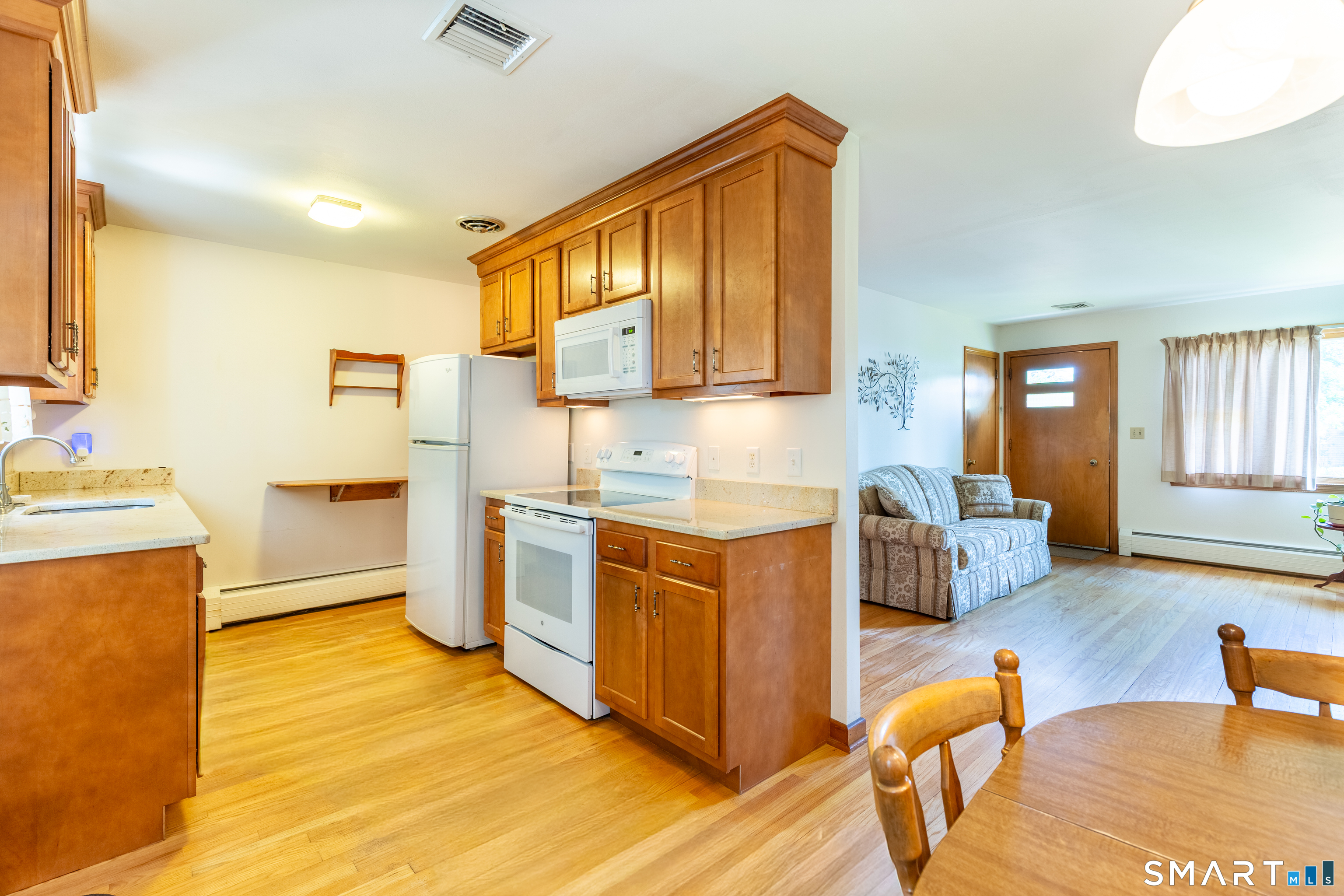 54 Woodhill Road Manchester CT 06042