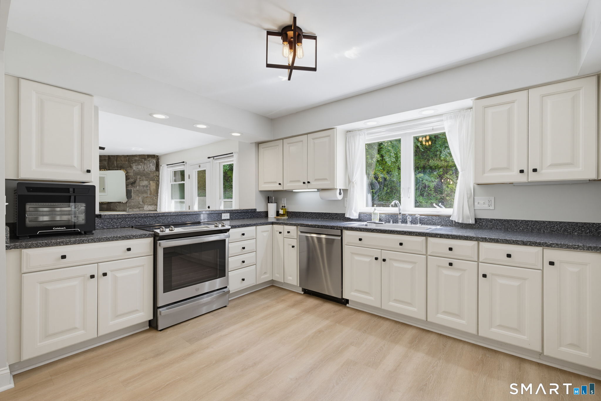 75 Millstream Road Hebron CT 06231