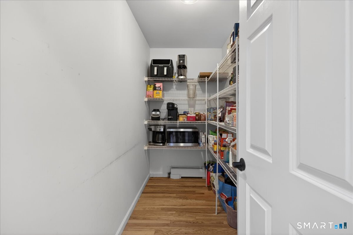 22 Emerald Lane Bethany CT 06524