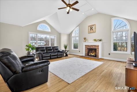 22 Emerald Lane Bethany CT 06524