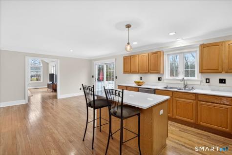 22 Emerald Lane Bethany CT 06524