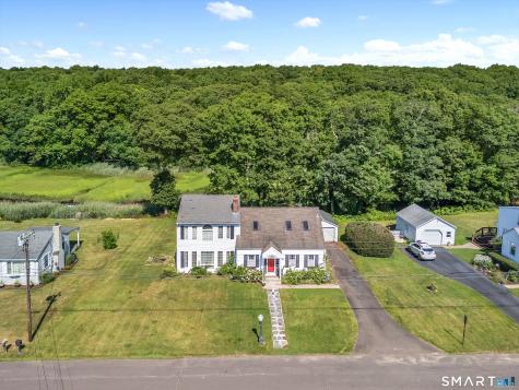 12 Sunnieside Drive East Lyme CT 06357