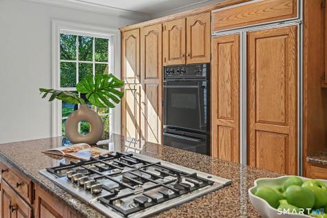 67 West Hills Road New Canaan CT 06840
