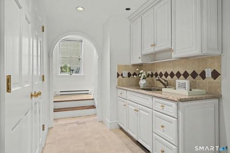 67 West Hills Road New Canaan CT 06840