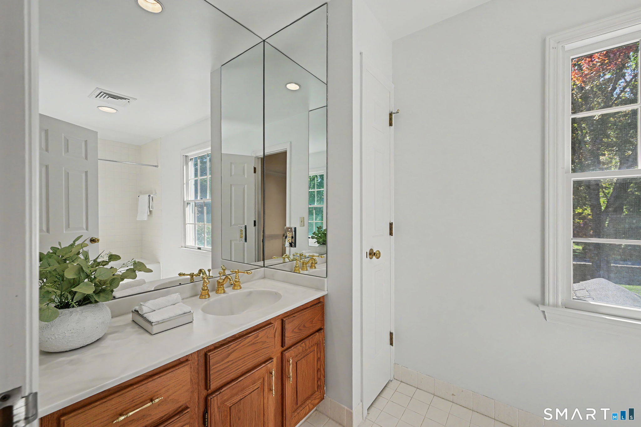67 West Hills Road New Canaan CT 06840