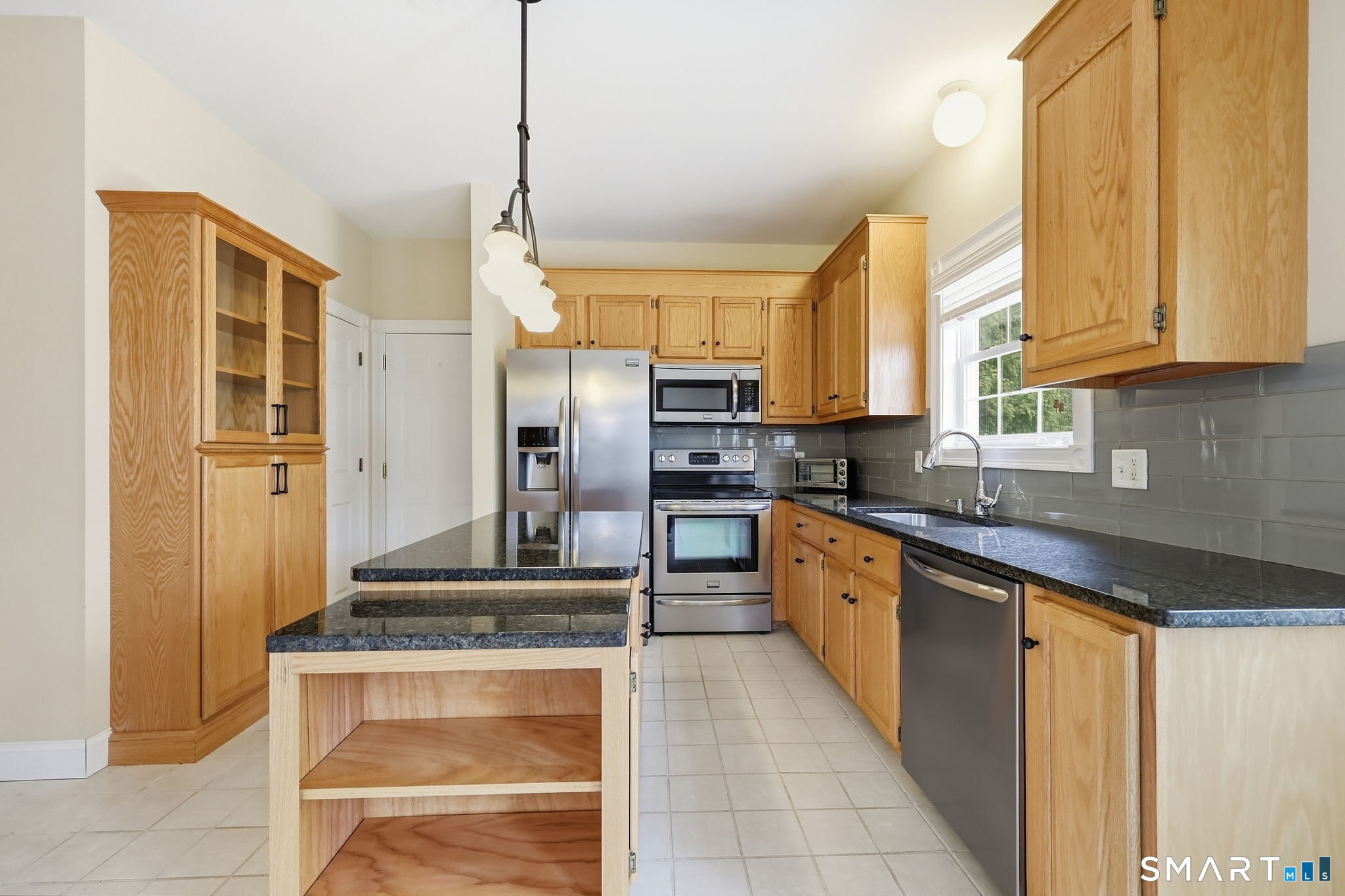 12 Tarragon Drive East Hampton CT 06424
